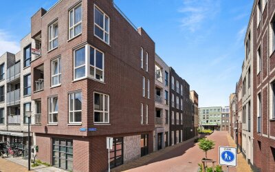 Pleinbuurt 18