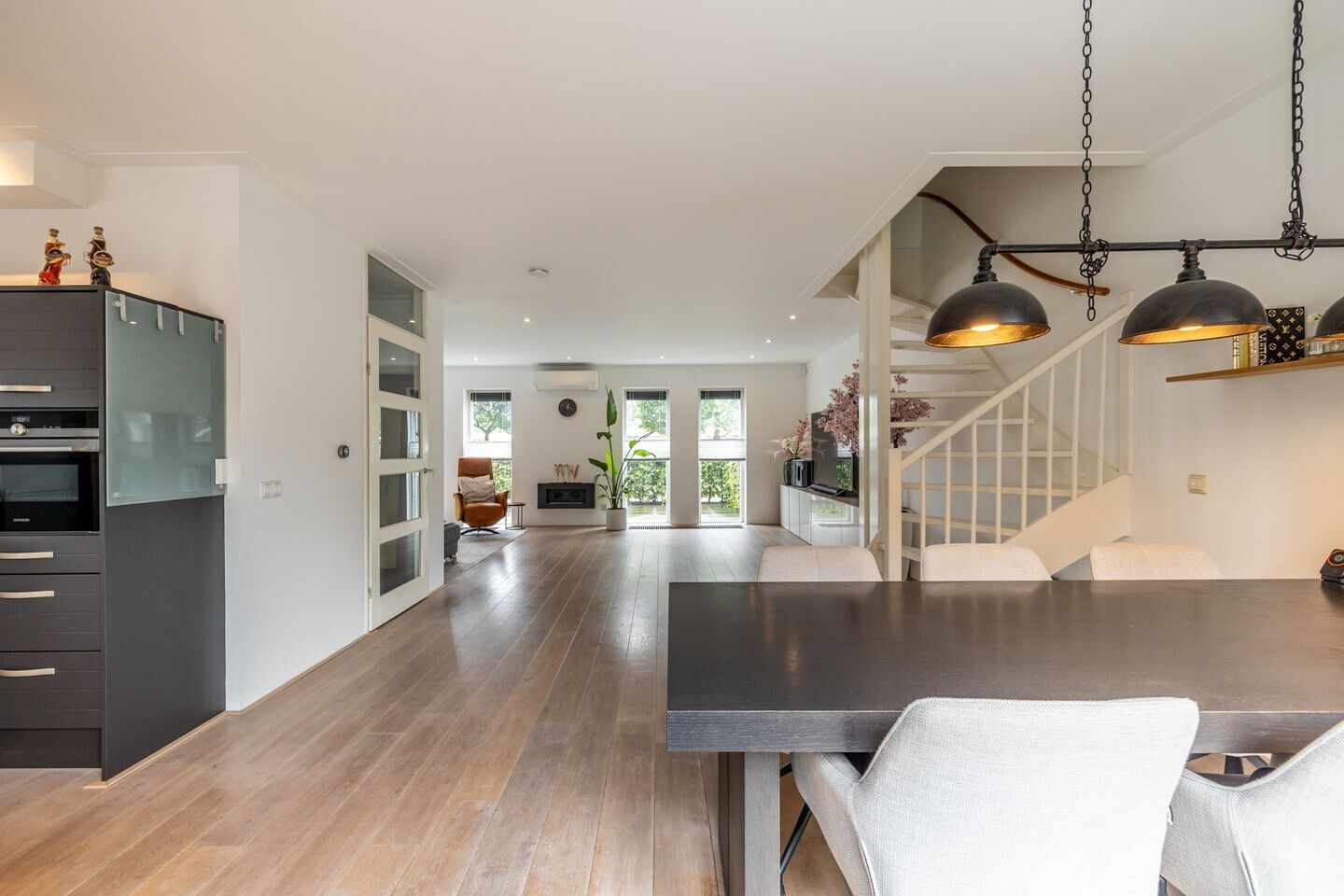 Hoekwoning te koop: Bloemfontein 1, Purmerend
