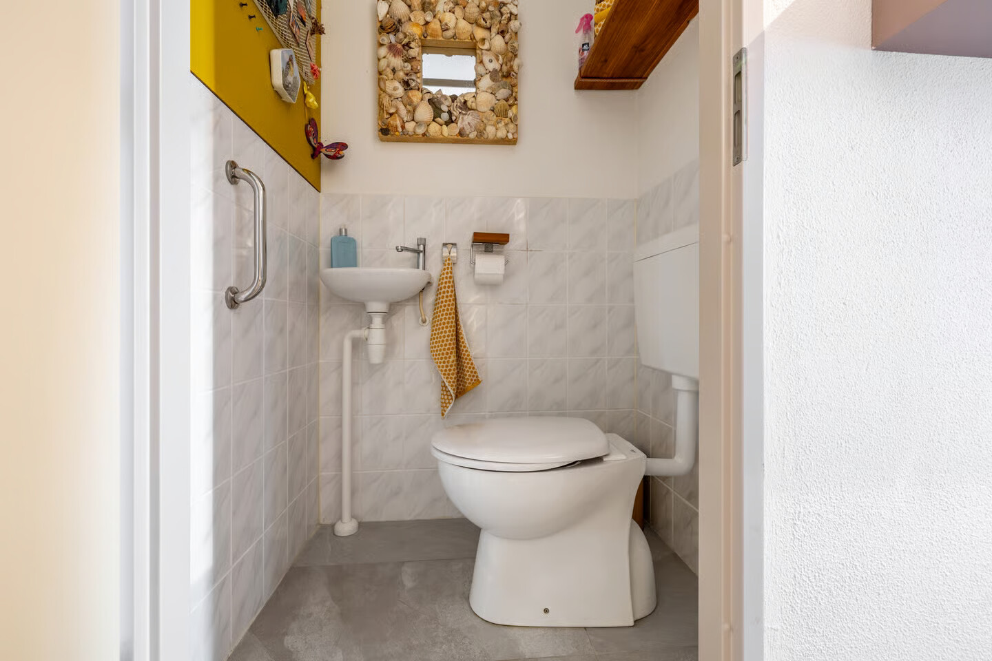 Tussenwoning te koop: Martiniquestraat 9, Purmerend