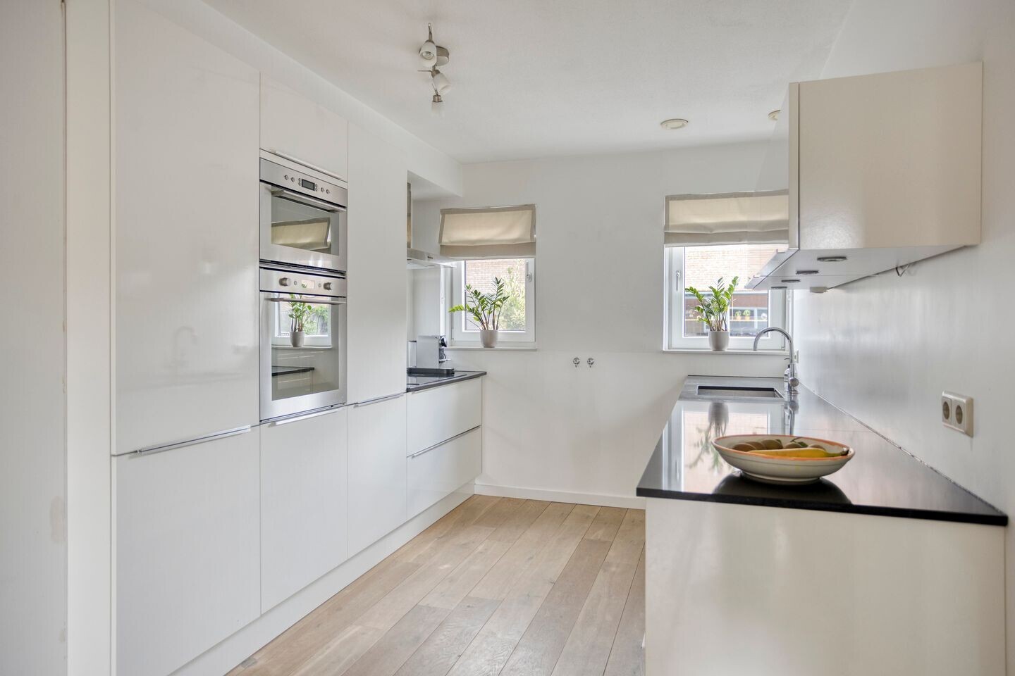Hoekwoning te koop: Mérenguestraat 18, Purmerend