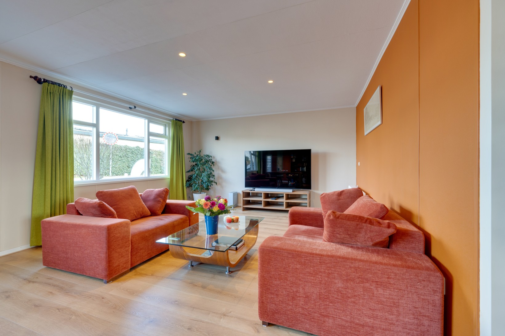 Vrijstaande woning te koop: Neckerstraat 157, Wijdewormer