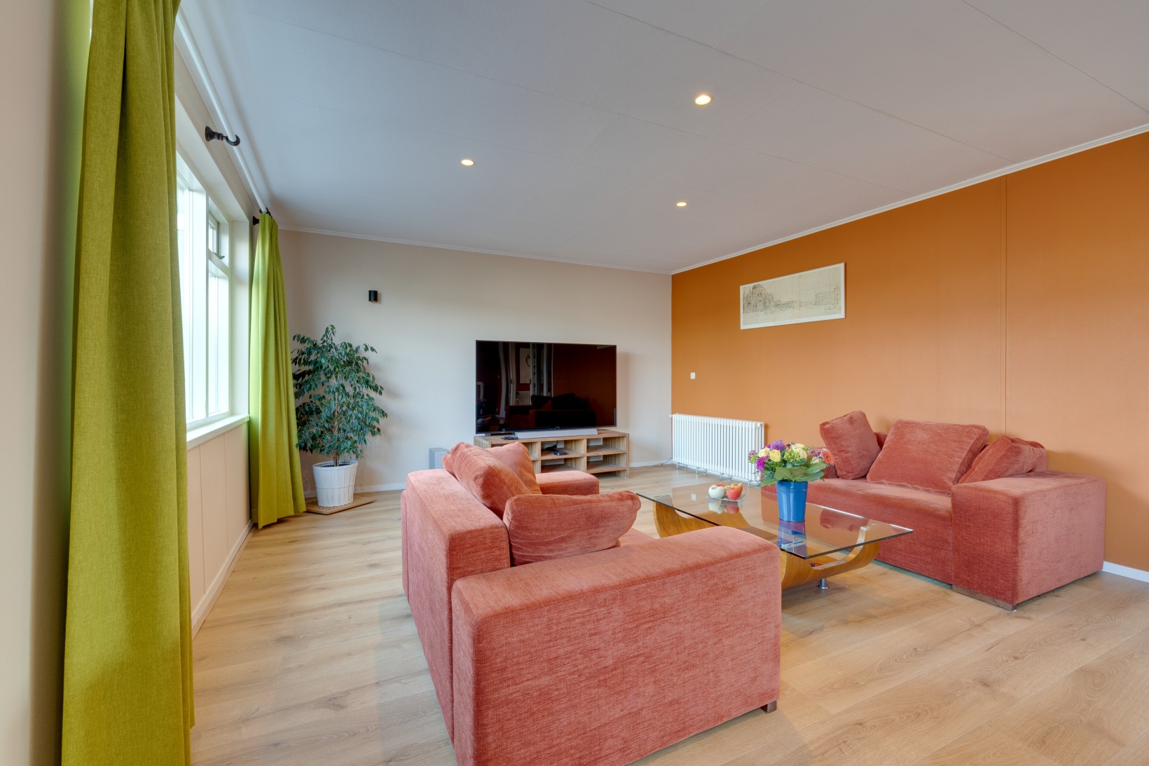 Vrijstaande woning te koop: Neckerstraat 157, Wijdewormer