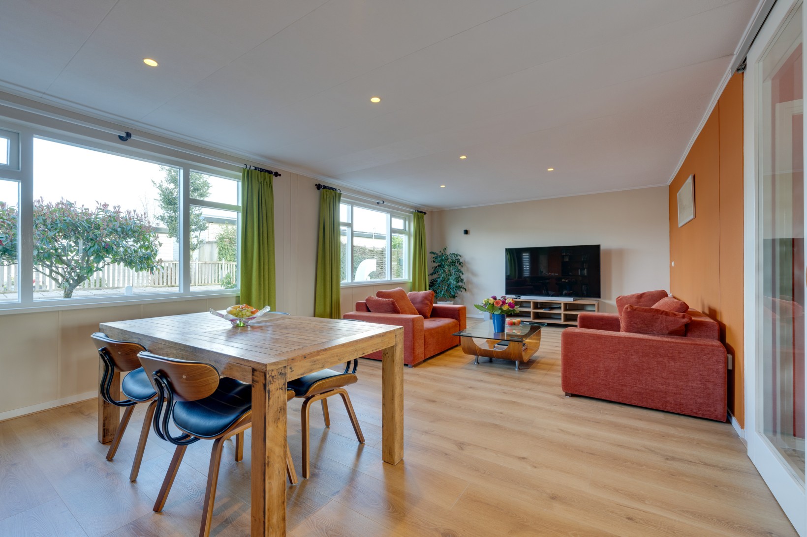 Vrijstaande woning te koop: Neckerstraat 157, Wijdewormer
