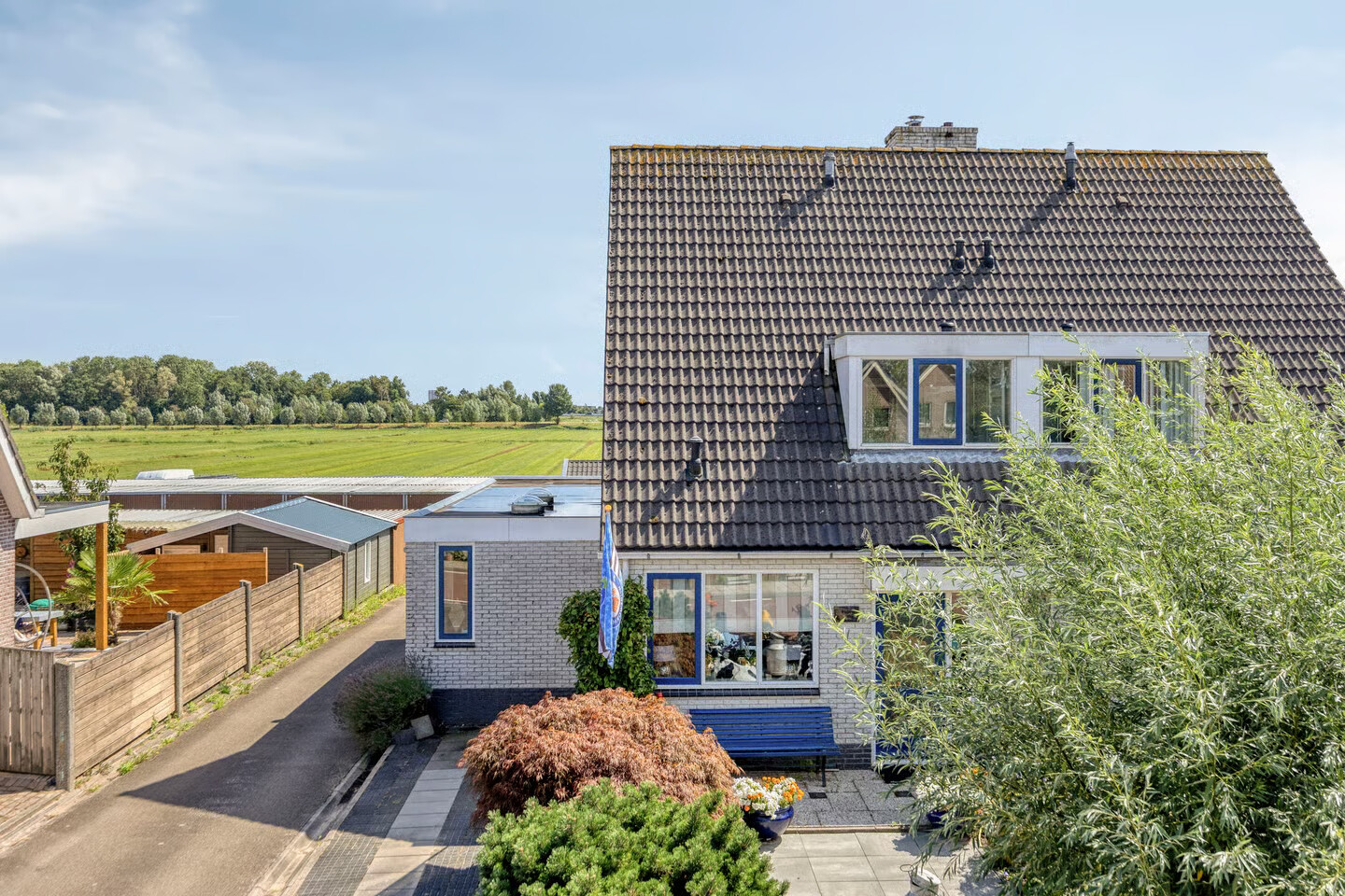 Twee-onder-één-kap te koop: Neckerstraat 165, Wijdewormer