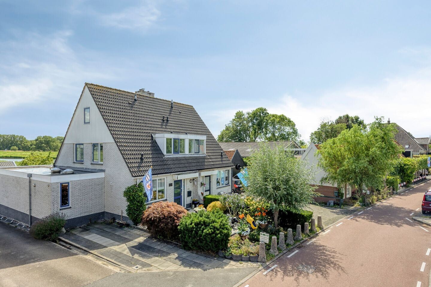 Twee-onder-één-kap te koop: Neckerstraat 165, Wijdewormer