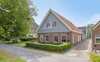 Middenweg 64