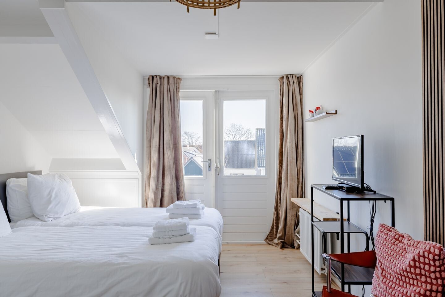 Vrijstaande woning te koop: Brink 1, Middelie