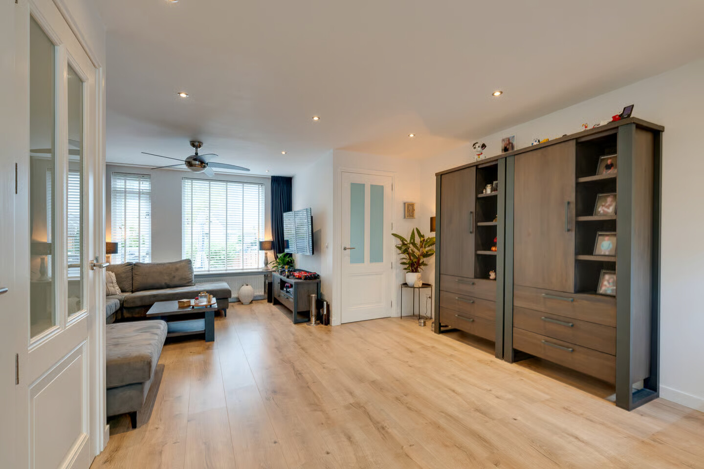 Tussenwoning te koop: Seevancksweg 58, Oosthuizen