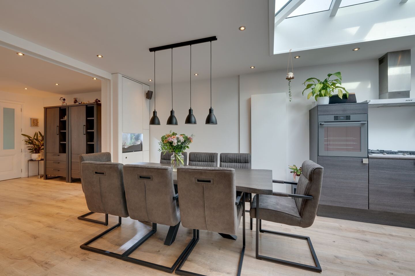 Tussenwoning te koop: Seevancksweg 58, Oosthuizen