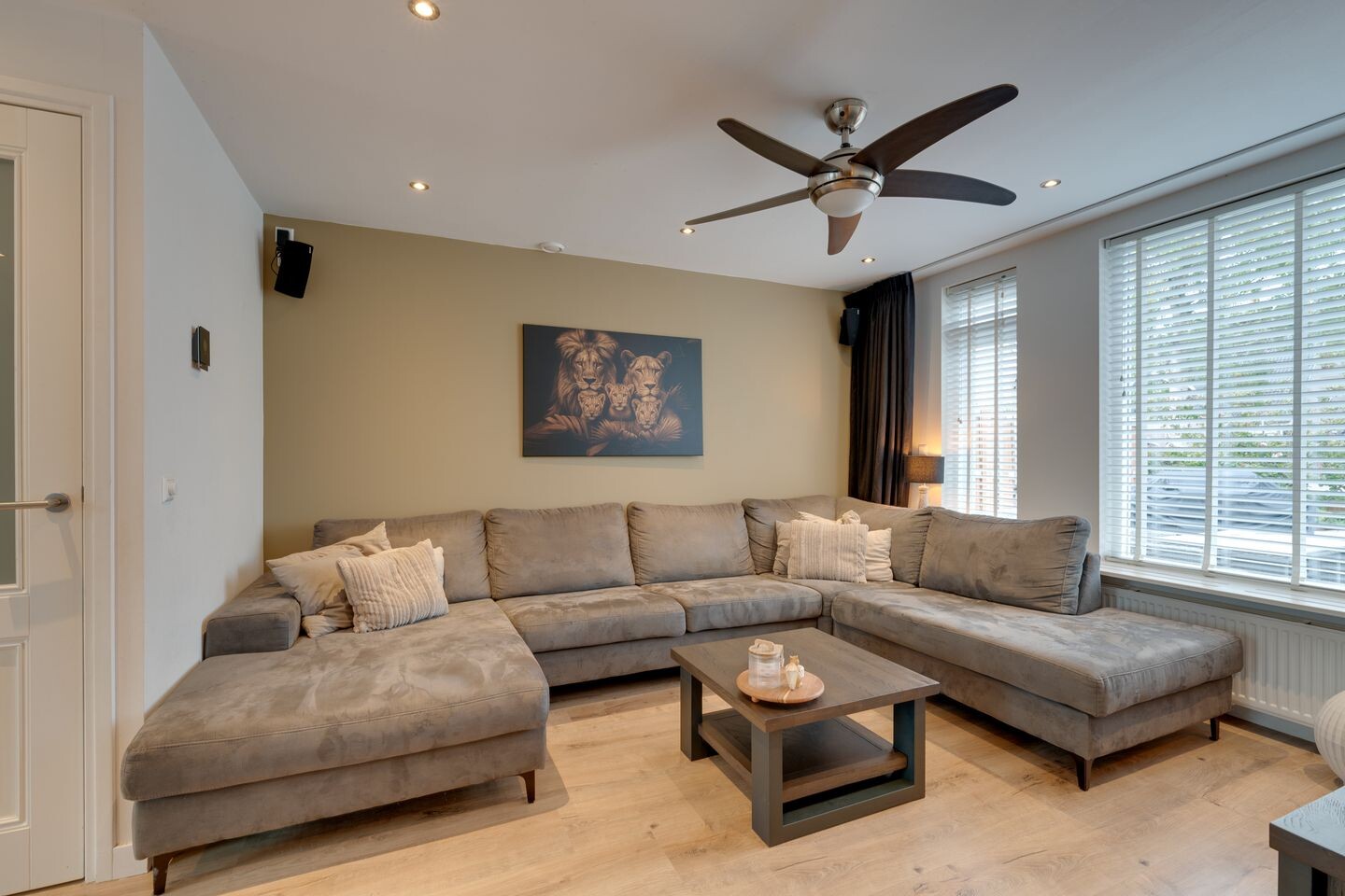 Tussenwoning te koop: Seevancksweg 58, Oosthuizen