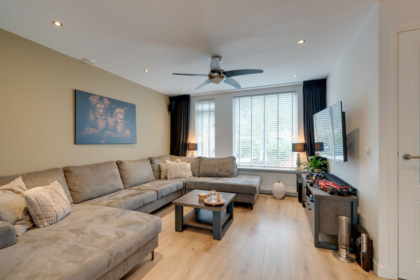 Tussenwoning te koop: Seevancksweg 58, Oosthuizen