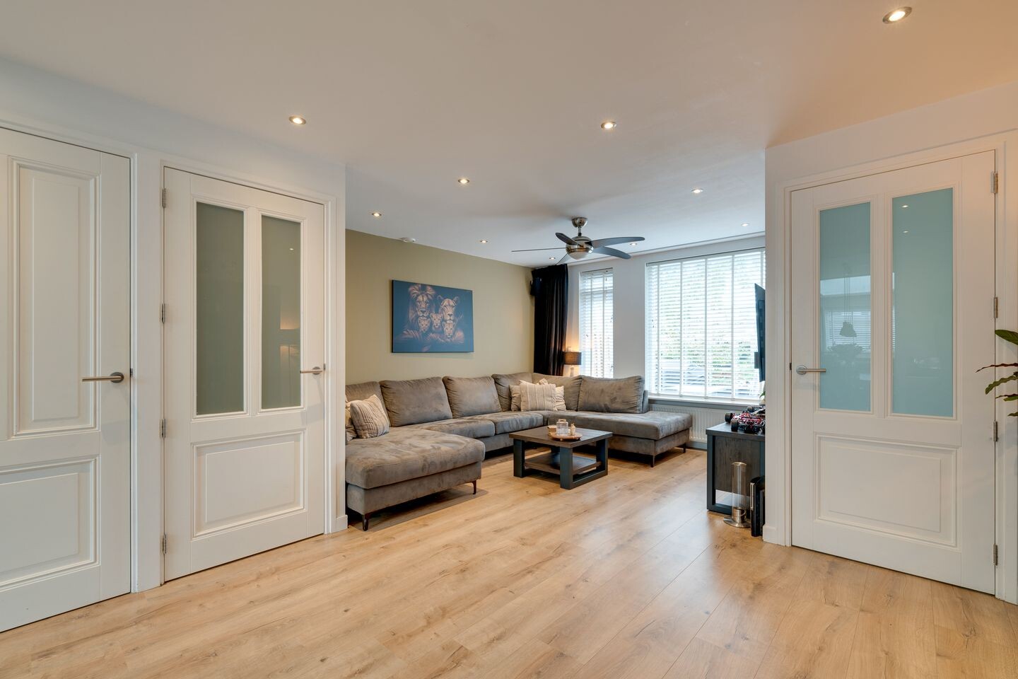 Tussenwoning te koop: Seevancksweg 58, Oosthuizen
