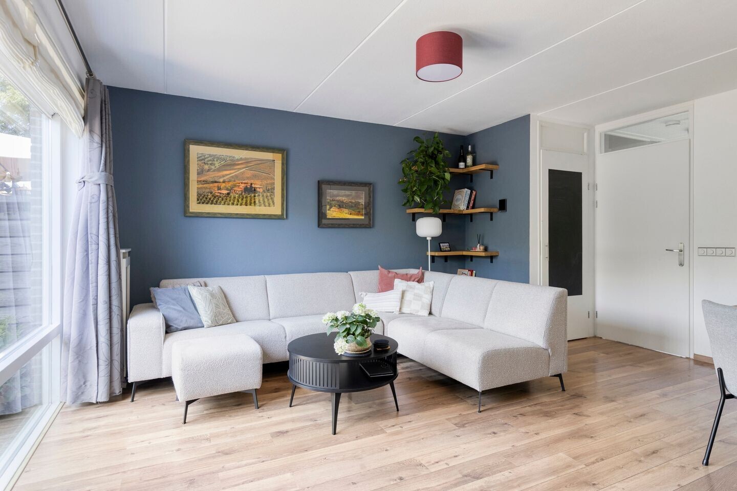 Tussenwoning te koop: Kleine Werf 4, Oosthuizen