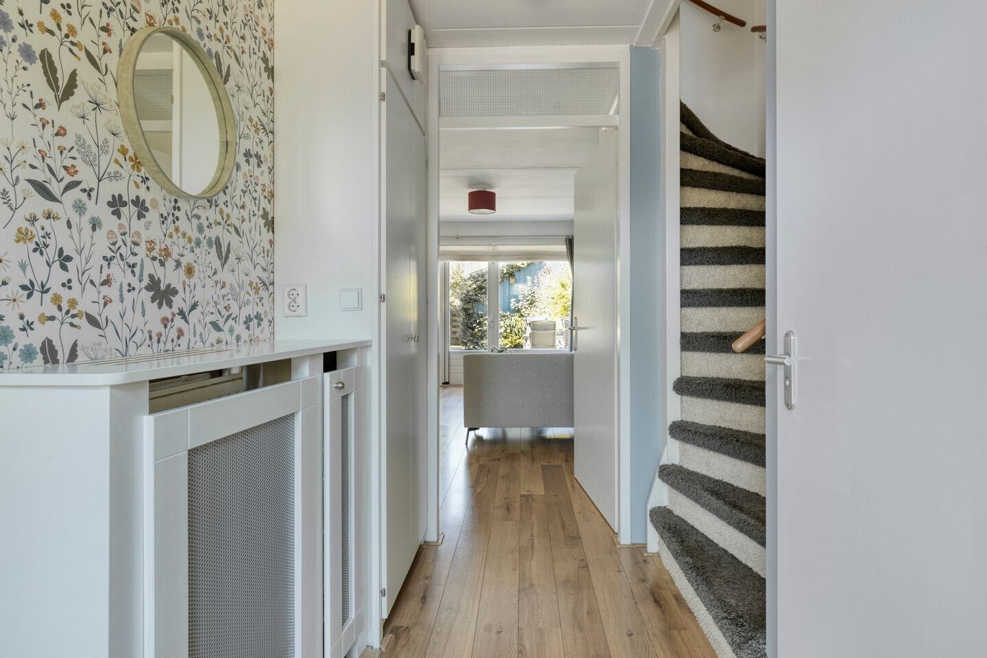 Tussenwoning te koop: Kleine Werf 4, Oosthuizen