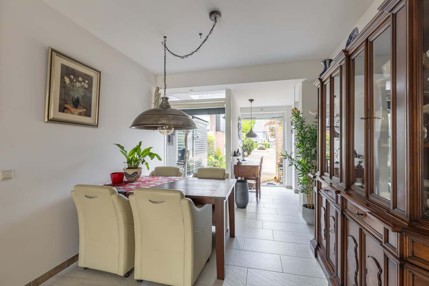 Tussenwoning te koop: Marten Michielshof 17, De Rijp