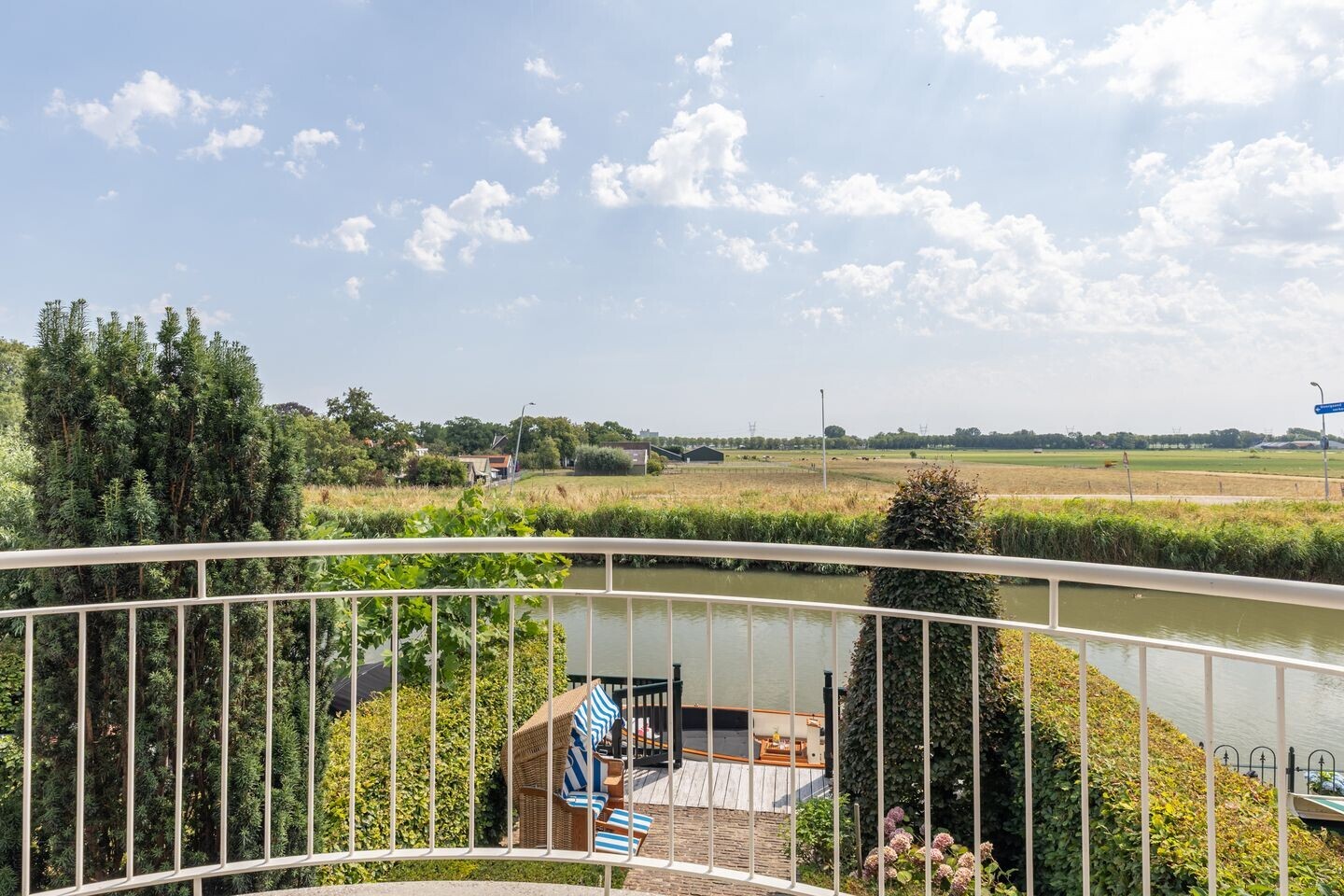 Tussenwoning te koop: De Eendracht 4, De Rijp