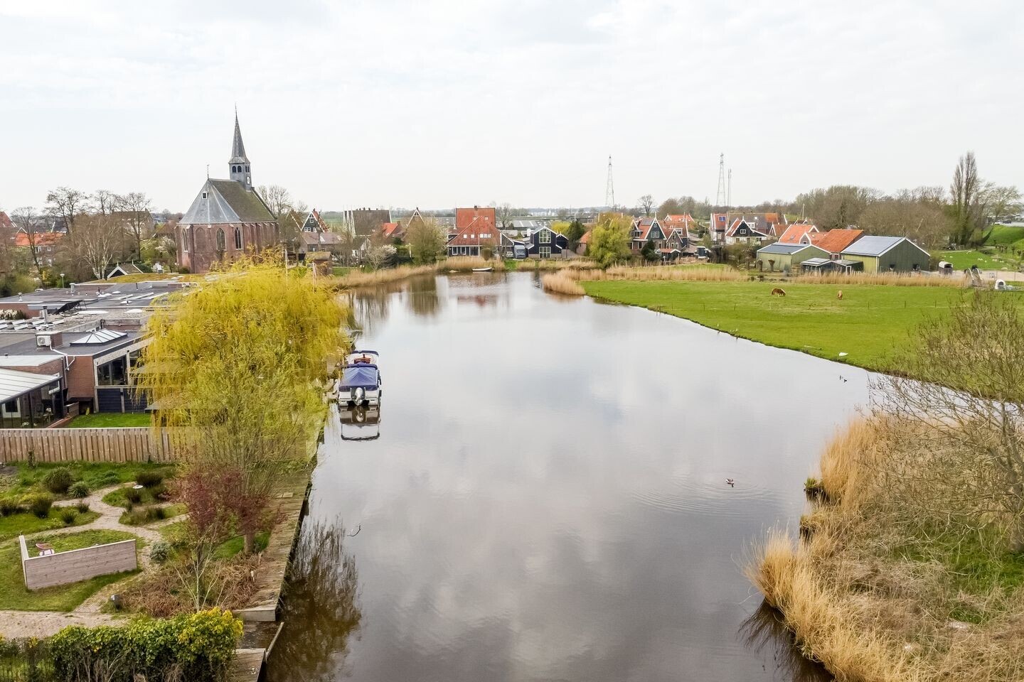 Hoekwoning te koop: De Moor 30, West-Graftdijk