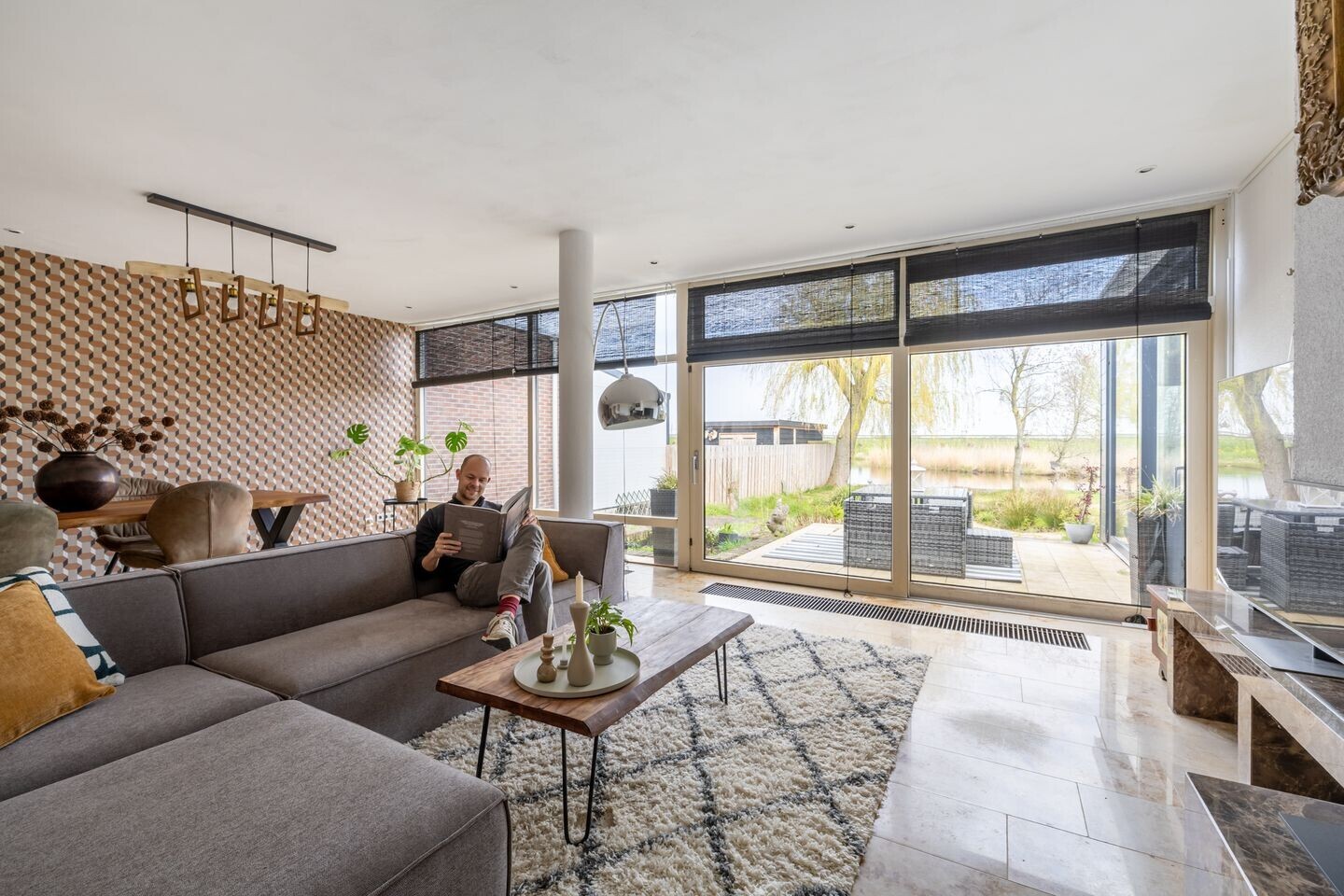 Hoekwoning te koop: De Moor 30, West-Graftdijk