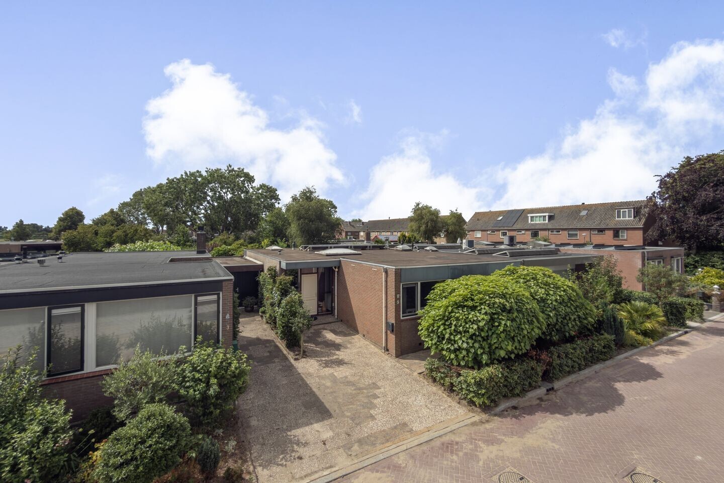 Tussenwoning te koop: De Moor 5, West-Graftdijk