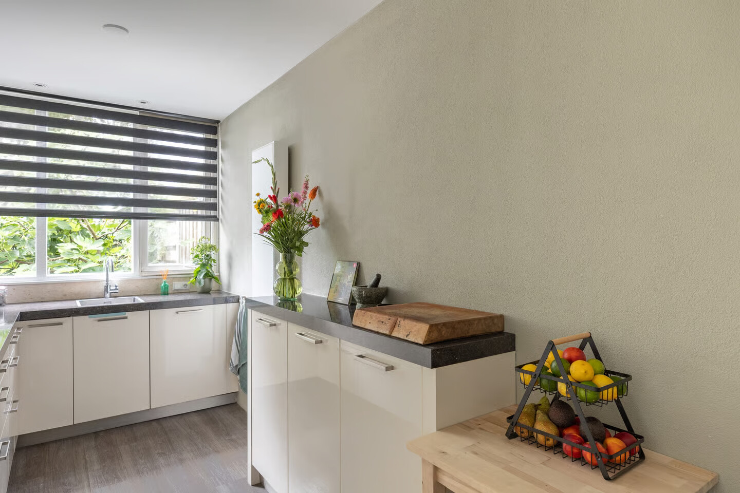 Tussenwoning te koop: De Moor 5, West-Graftdijk