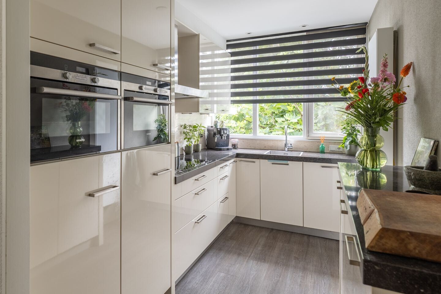 Tussenwoning te koop: De Moor 5, West-Graftdijk