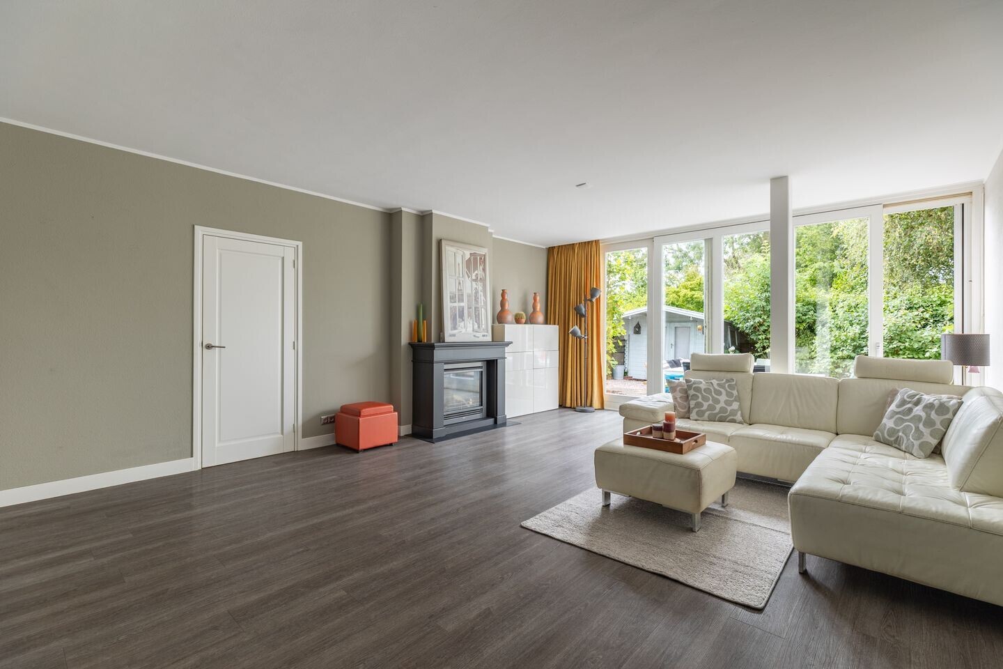 Tussenwoning te koop: De Moor 5, West-Graftdijk