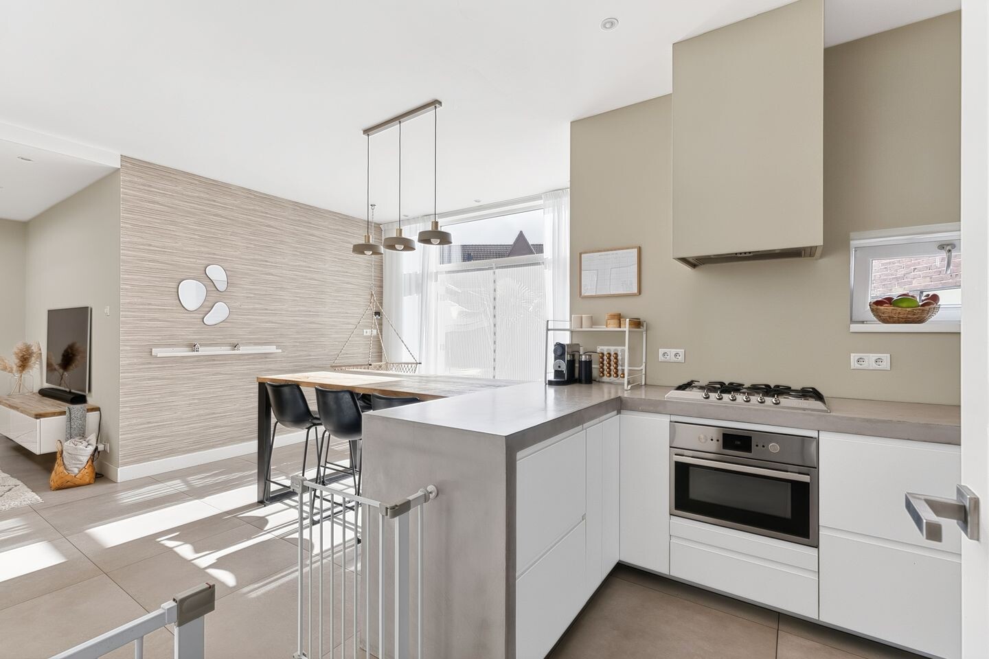 Tussenwoning te koop: Prins Hendrikstraat 123, Zaandam
