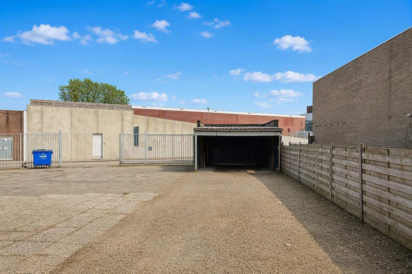 Studio te koop: Zuiddijk 77, Zaandam