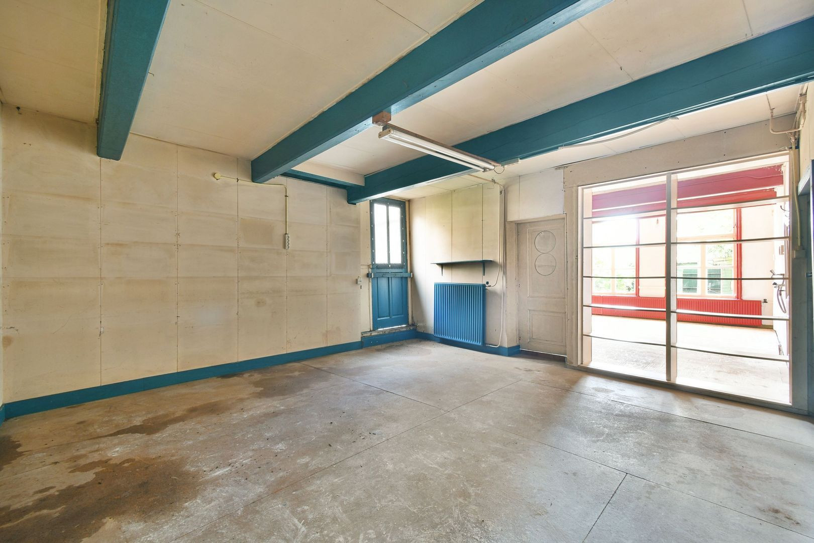 Vrijstaande woning te koop: Zuiddijk 119, Zaandam