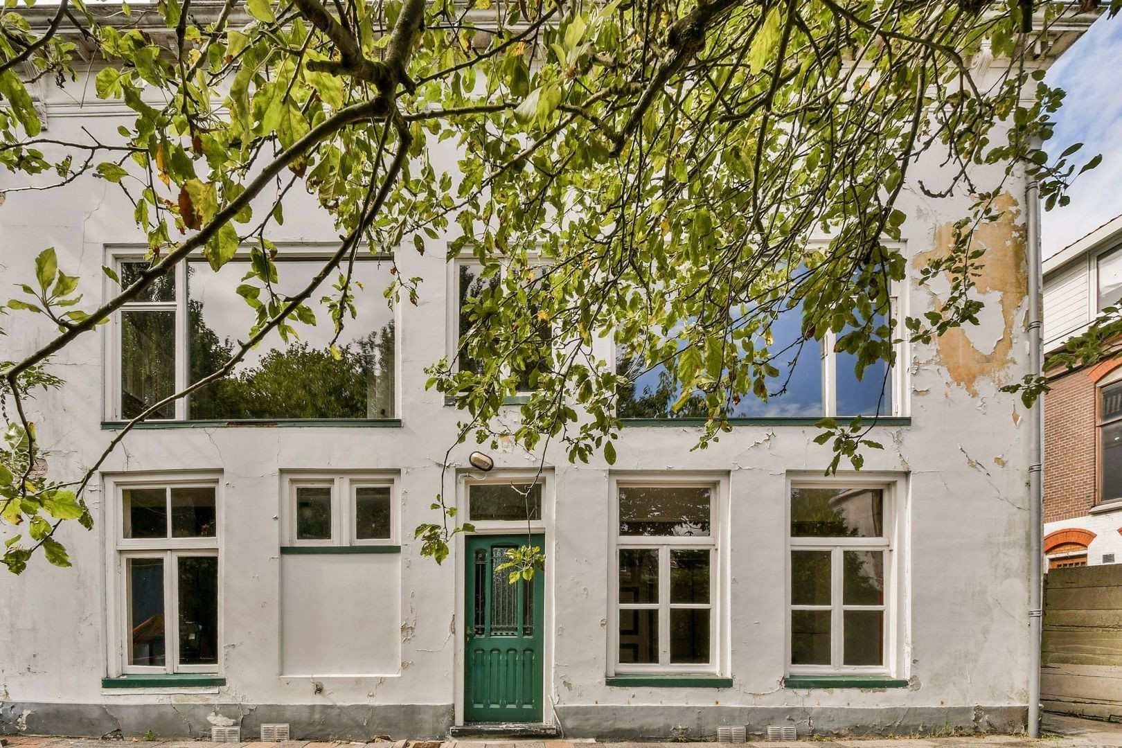 Vrijstaande woning te koop: Zuiddijk 119, Zaandam