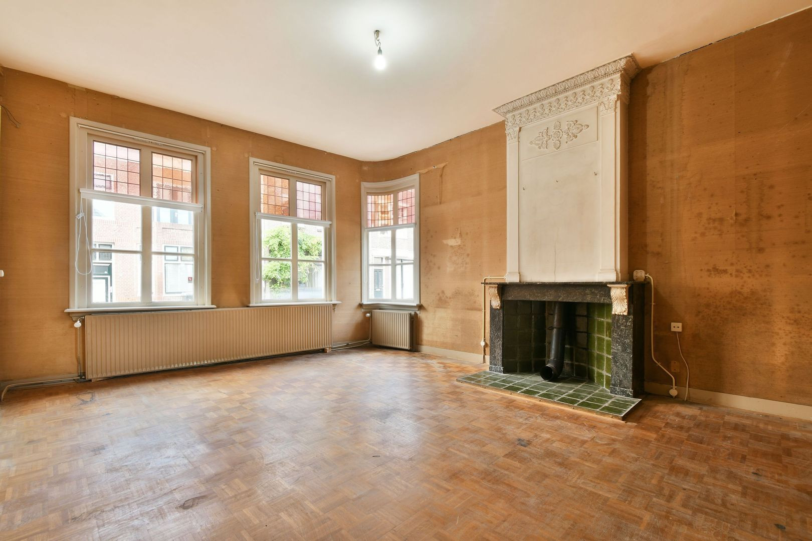 Vrijstaande woning te koop: Zuiddijk 119, Zaandam