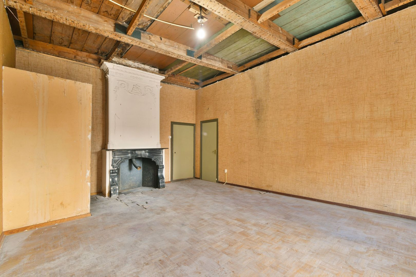 Vrijstaande woning te koop: Zuiddijk 119, Zaandam