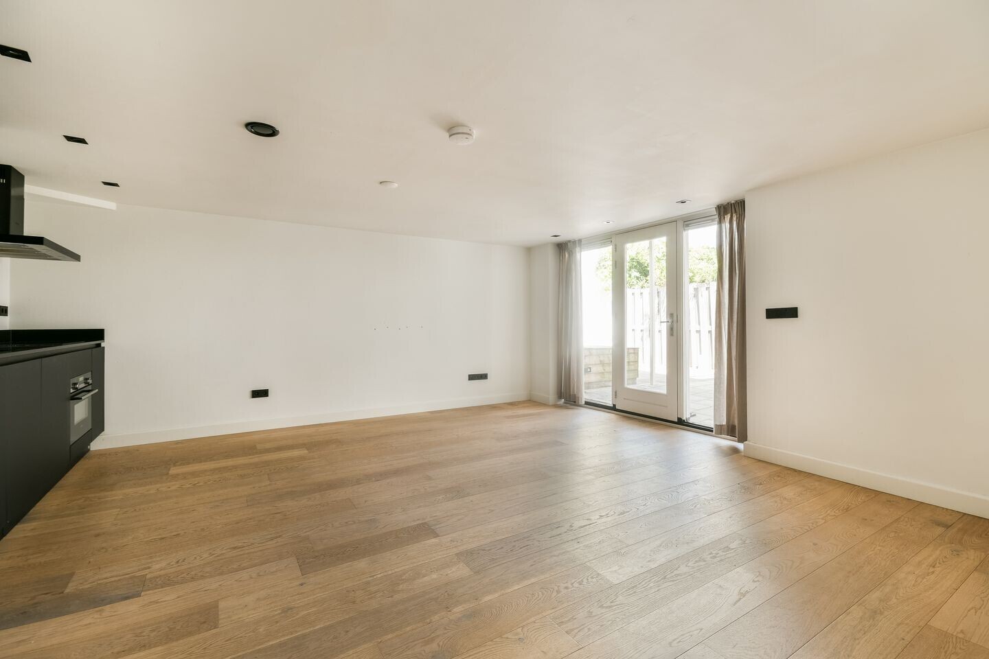 Appartement te koop: Zuiddijk 253A, Zaandam