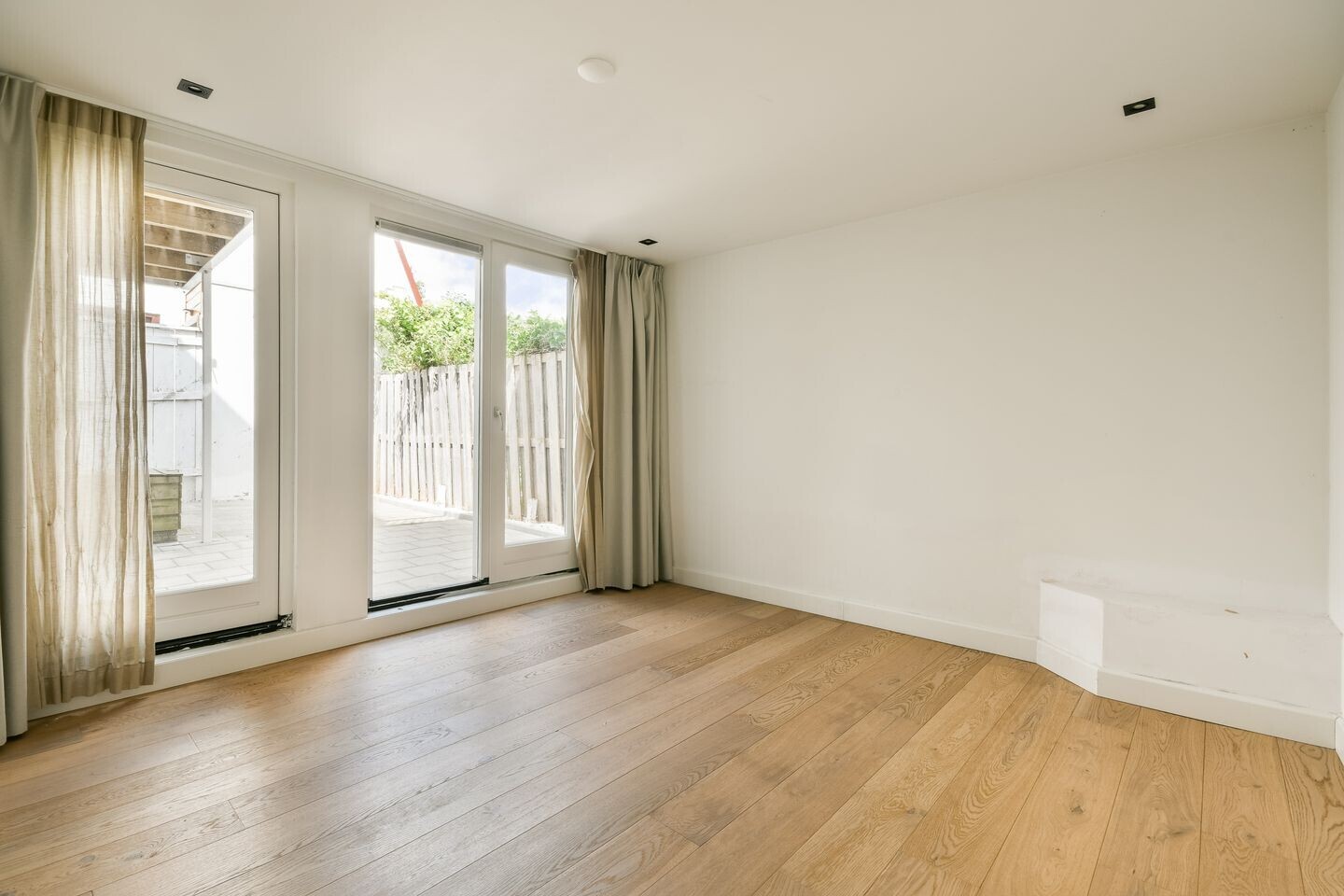 Appartement te koop: Zuiddijk 253A, Zaandam
