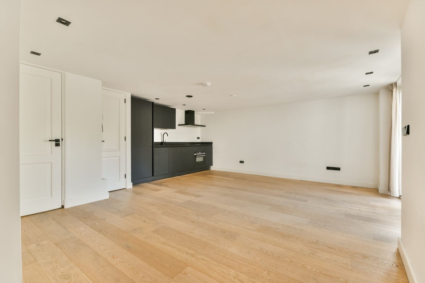Appartement te koop: Zuiddijk 253A, Zaandam