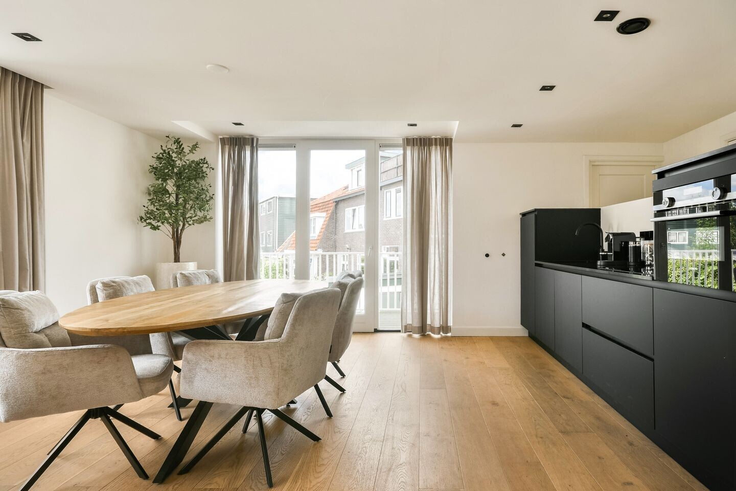 Appartement te koop: Zuiddijk 253B, Zaandam