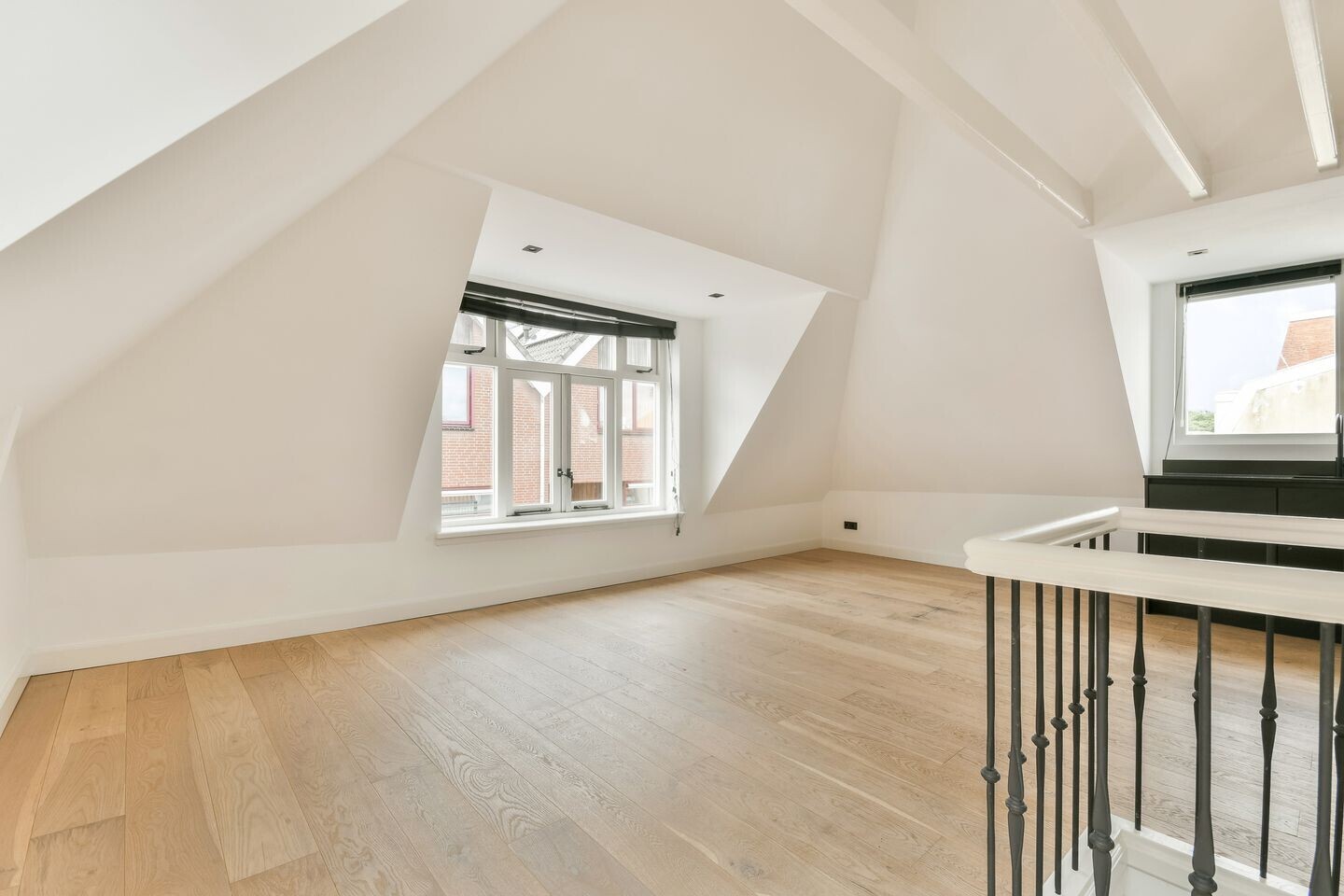 Appartement te koop: Zuiddijk 253C, Zaandam