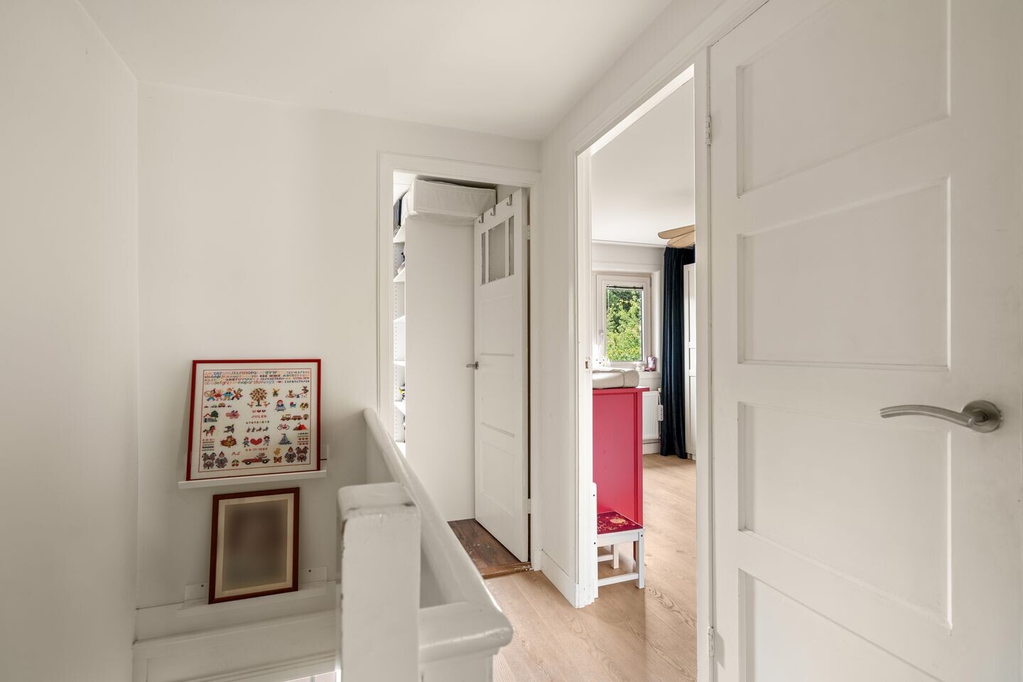 Tussenwoning te koop: Burgemeester van de Stadtstraat 103, Zaandam