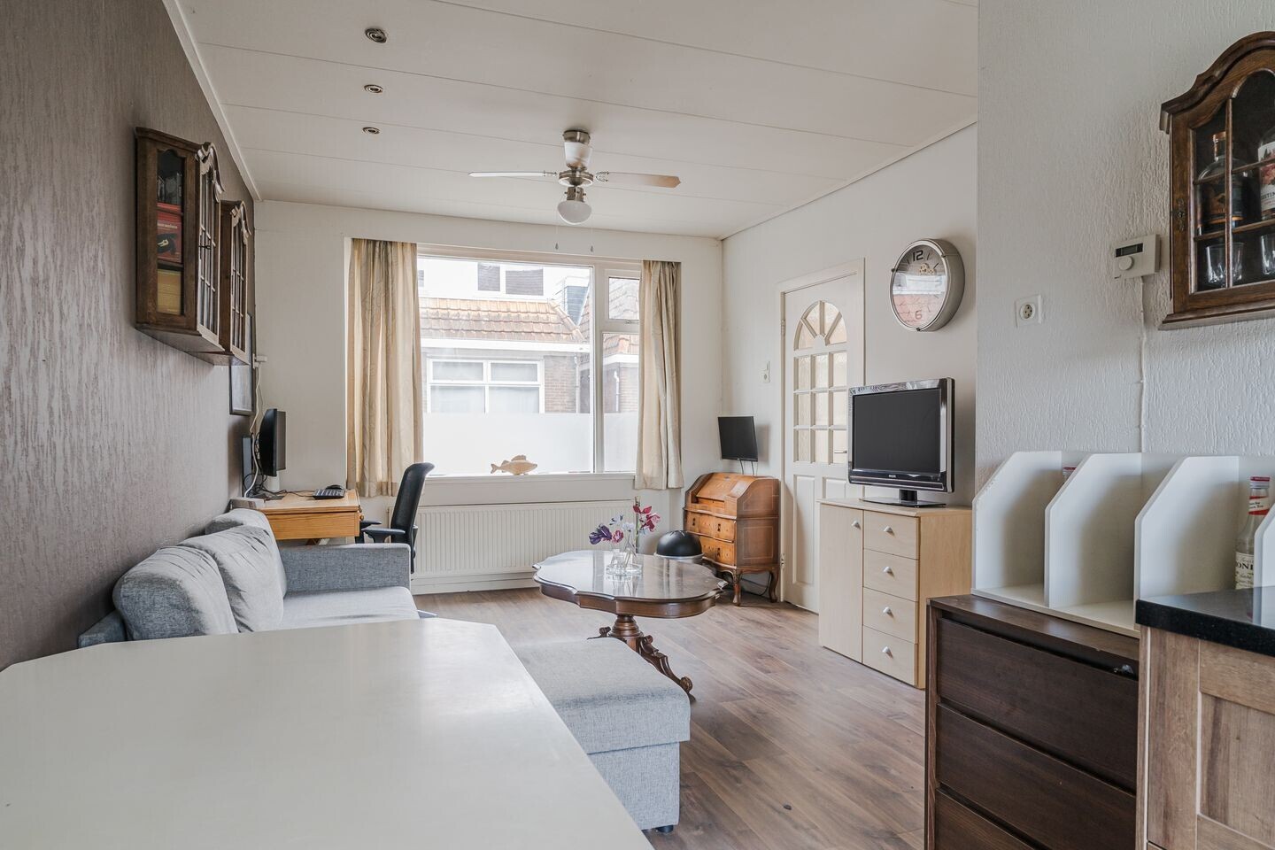 Tussenwoning te koop: Pieter Latensteinstraat 19, Zaandam