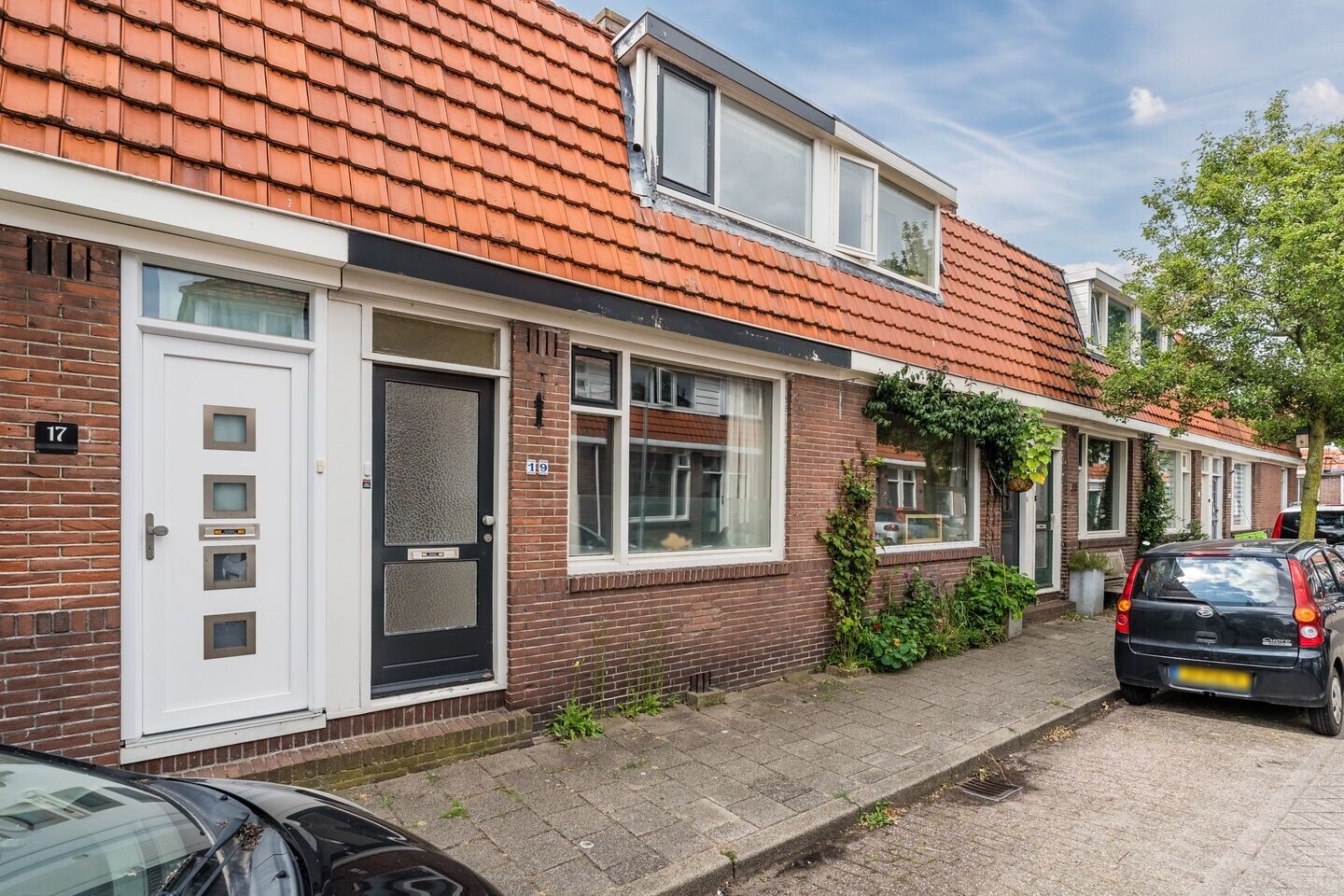 Tussenwoning te koop: Pieter Latensteinstraat 19, Zaandam