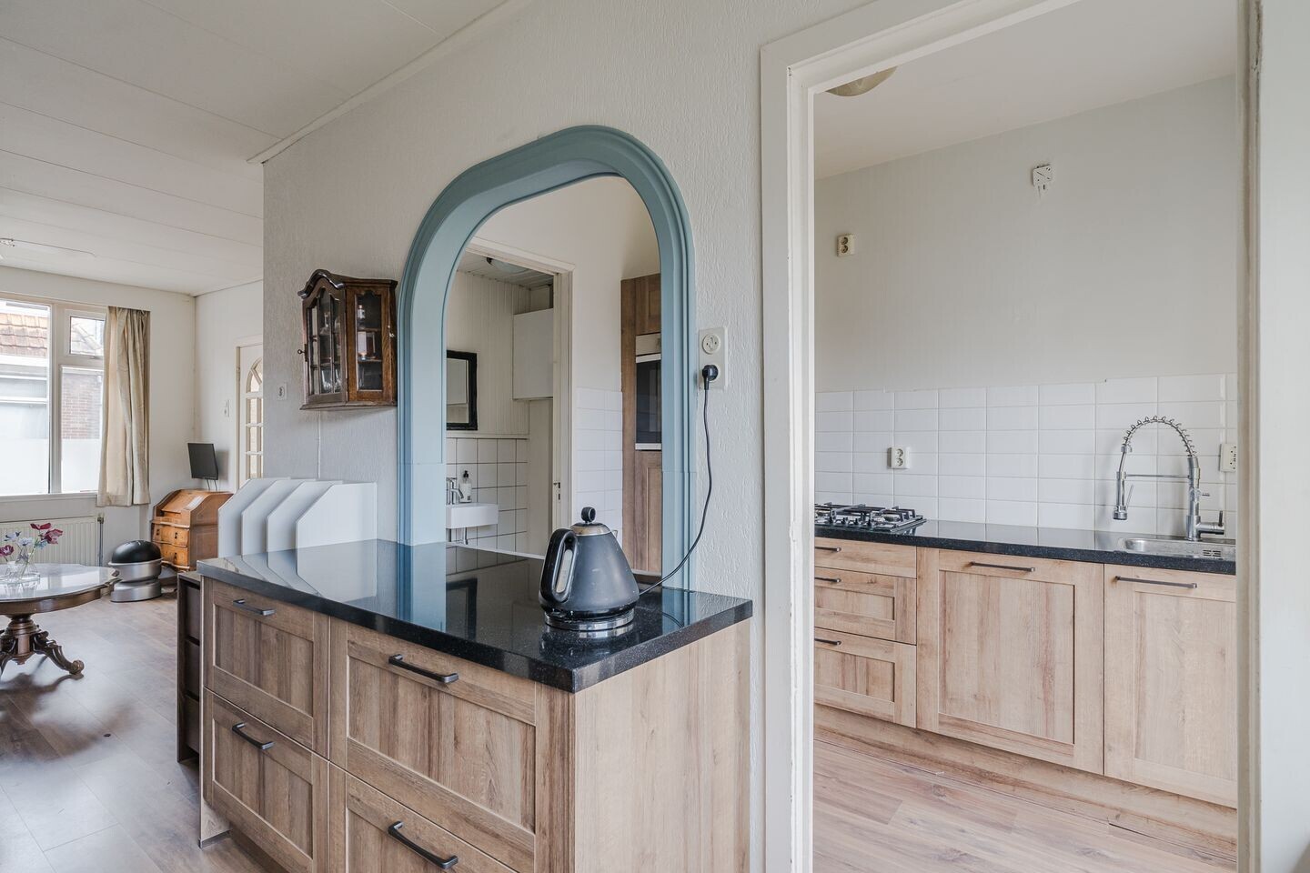 Tussenwoning te koop: Pieter Latensteinstraat 19, Zaandam