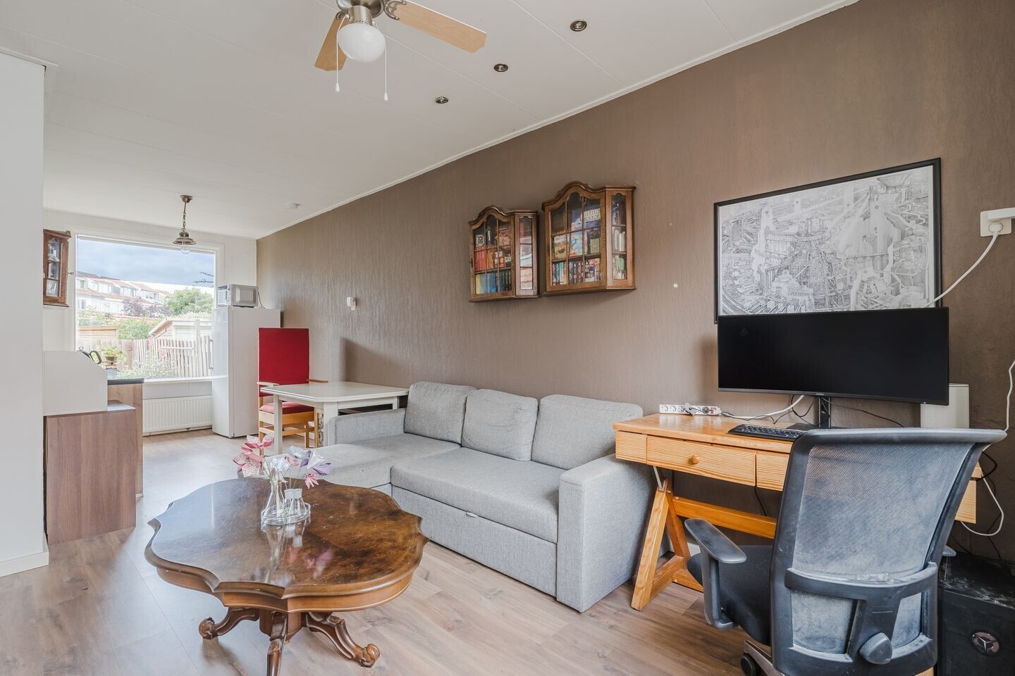 Tussenwoning te koop: Pieter Latensteinstraat 19, Zaandam