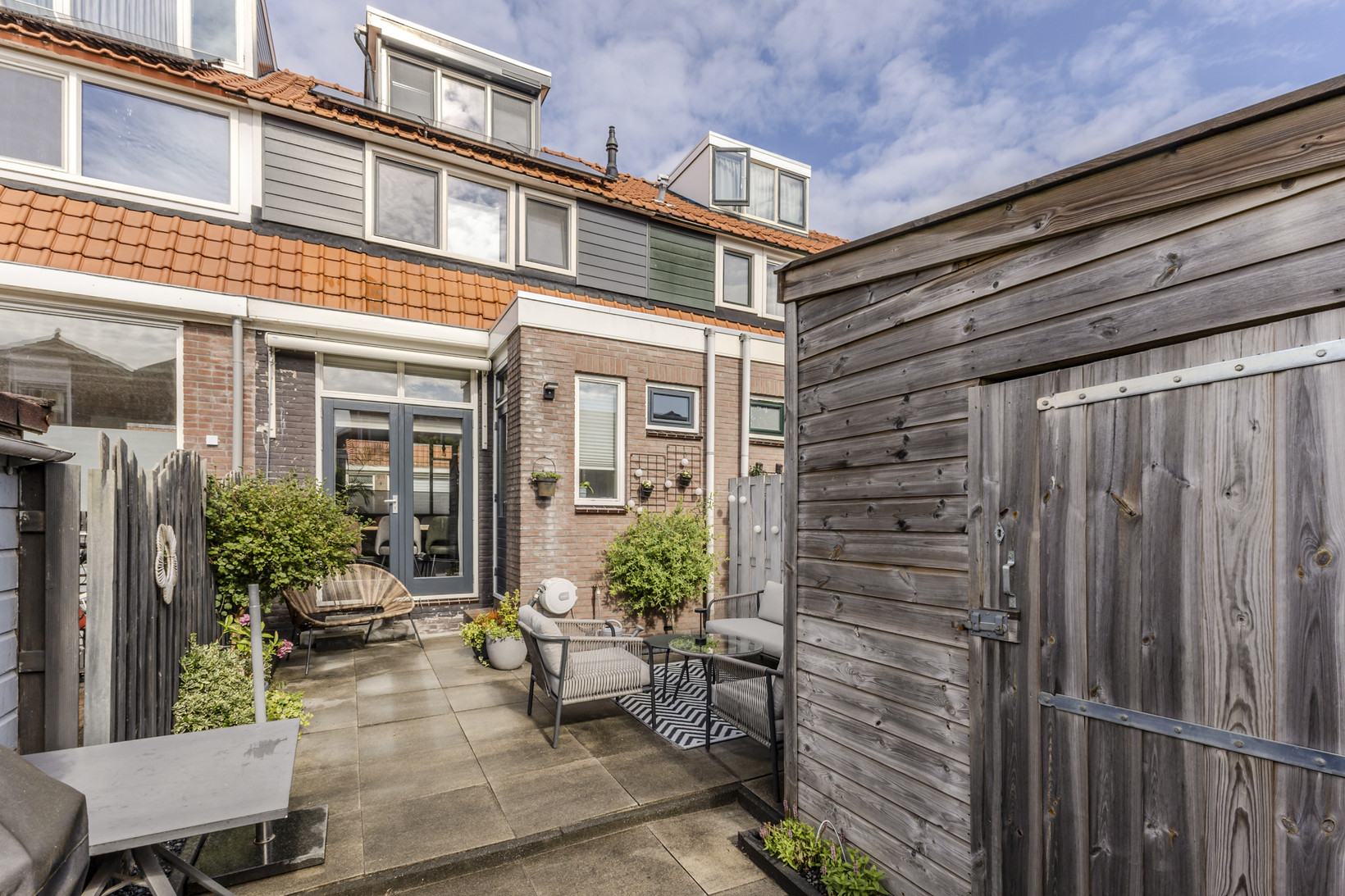 Tussenwoning te koop: Pieter Latensteinstraat 34, Zaandam