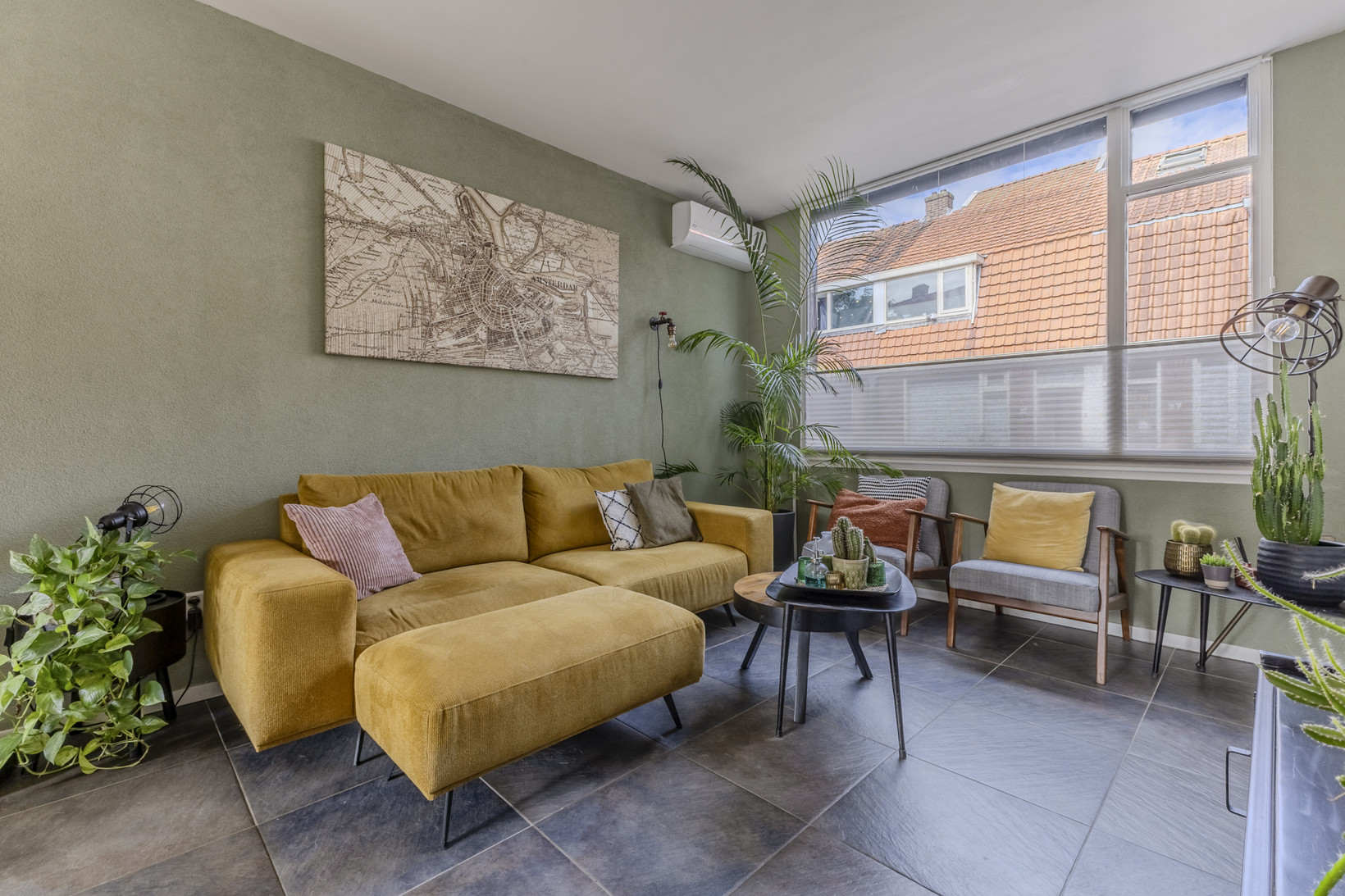 Tussenwoning te koop: Pieter Latensteinstraat 34, Zaandam