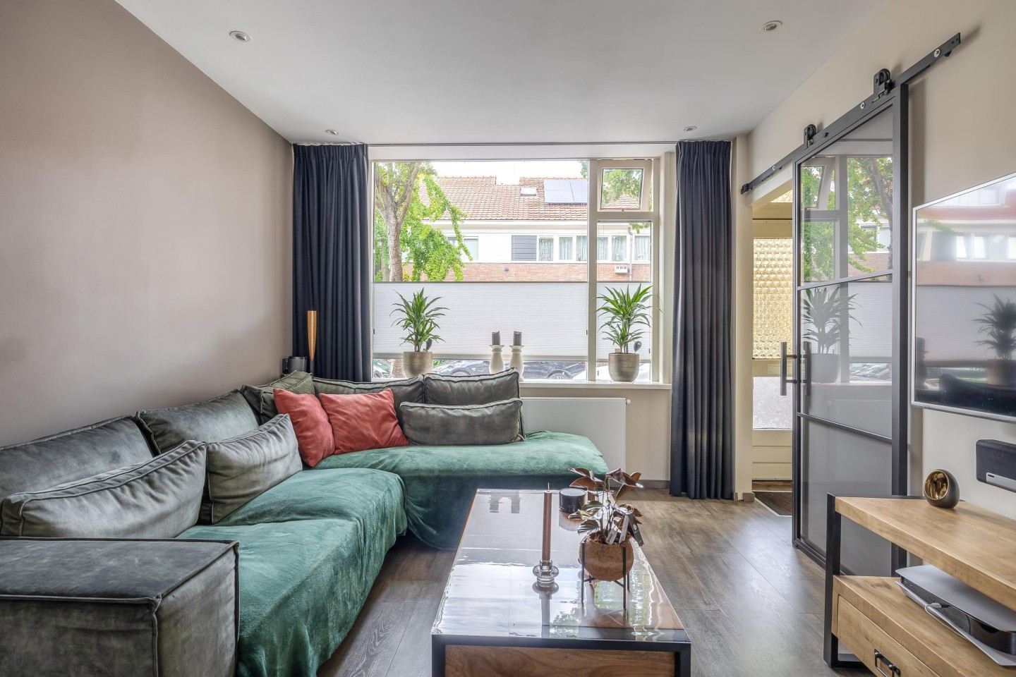 Tussenwoning te koop: Jonge Arnoldusstraat 41, Zaandam