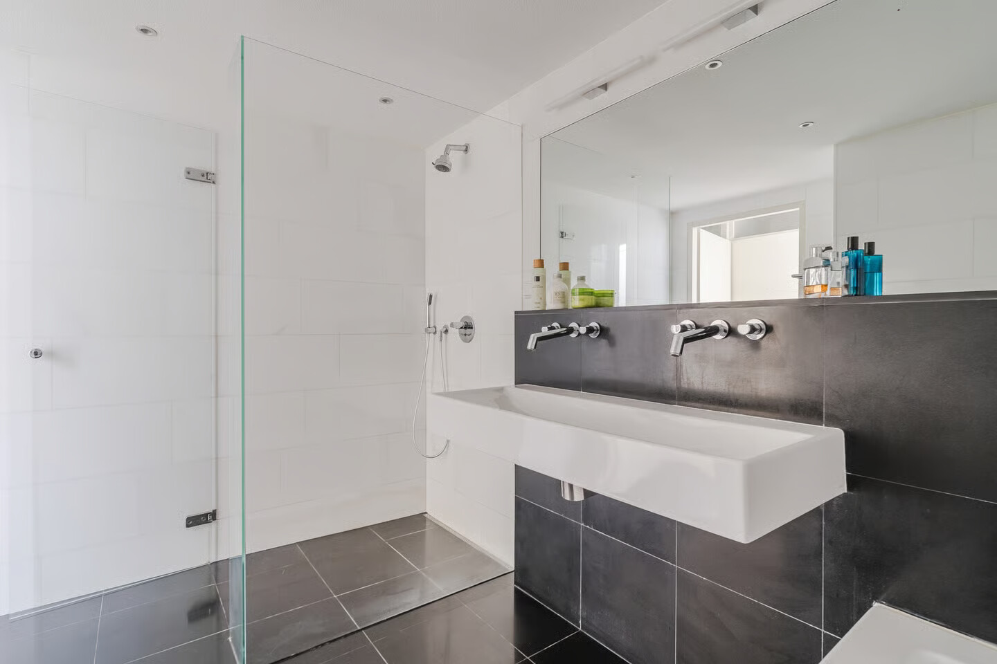 Tussenwoning te koop: Jan Bonekampstraat 18, Zaandam