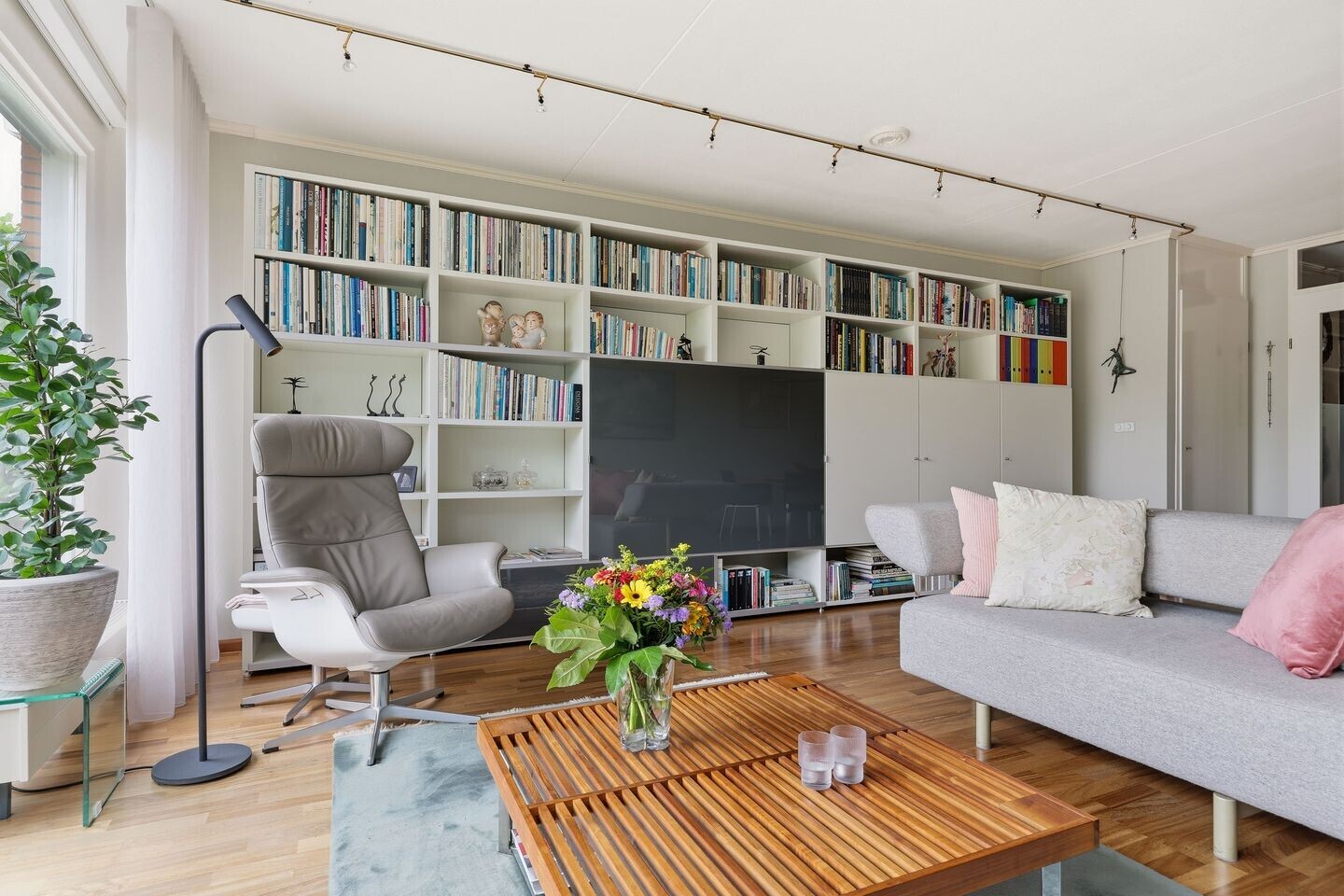 Appartement te koop: Salviahof 10, Zaandam