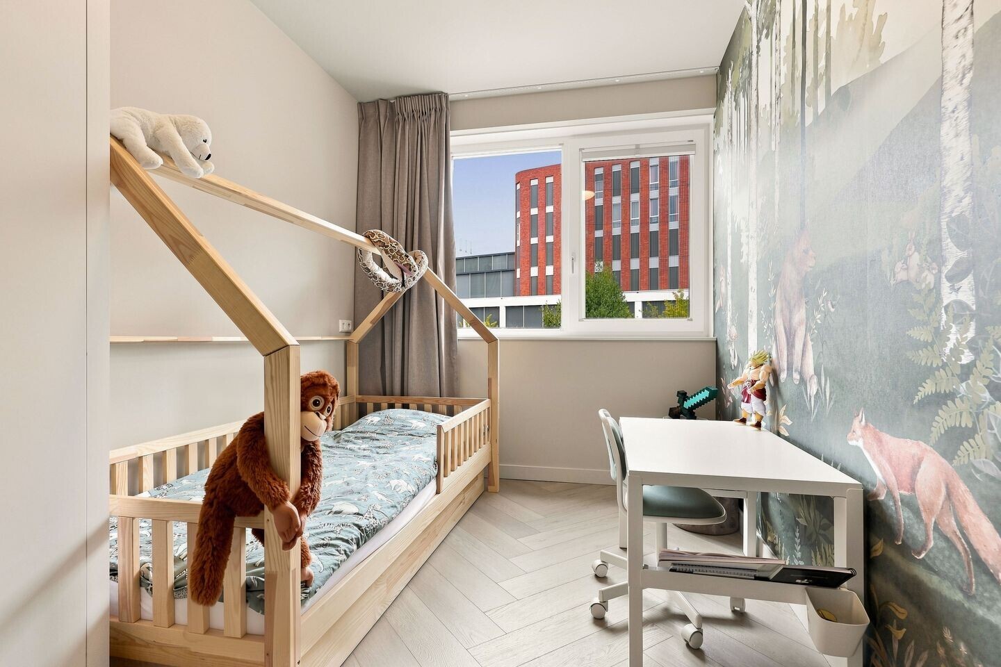 Hoekwoning te koop: Albert Huismanpad 160, Zaandam