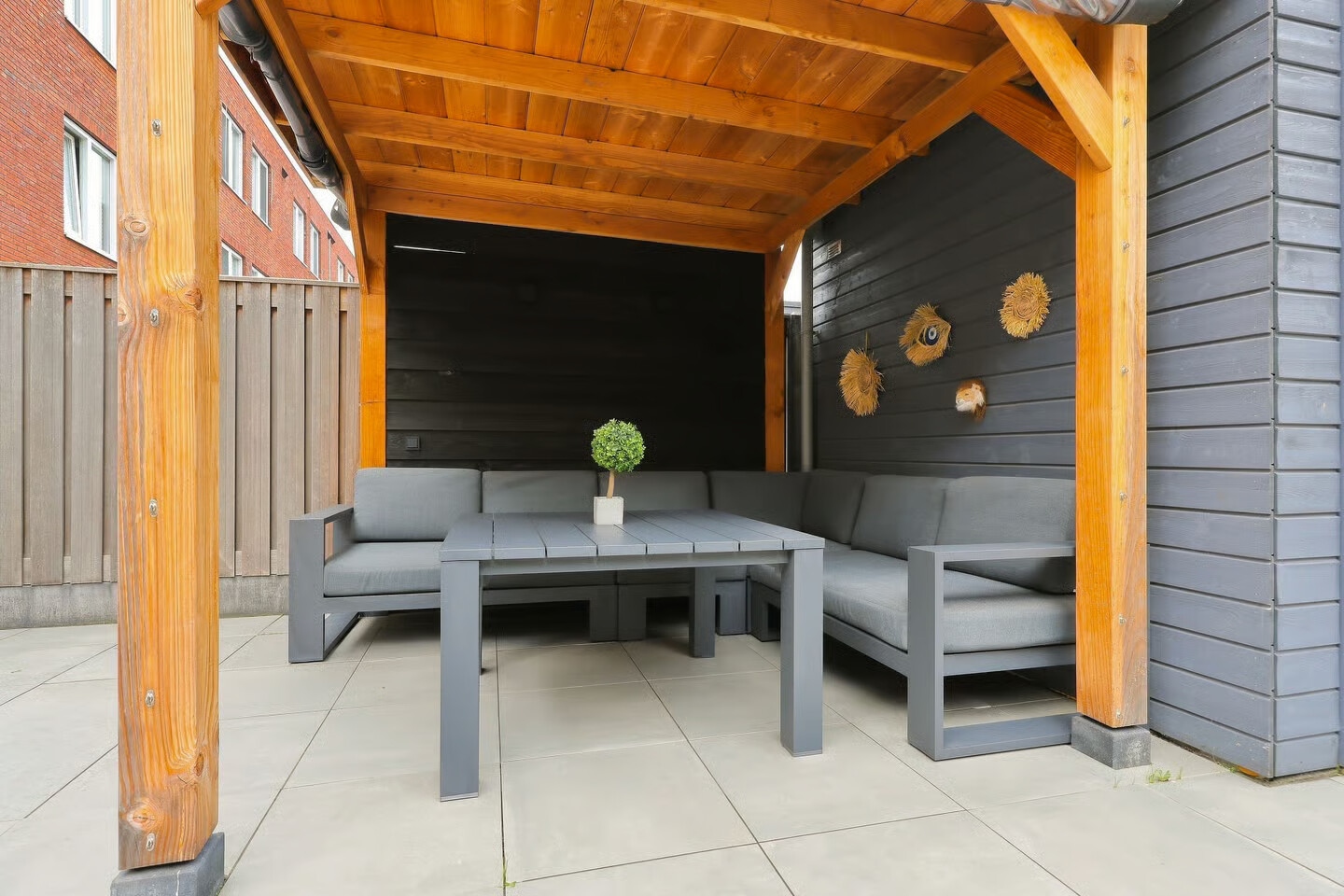 Hoekwoning te koop: Albert Huismanpad 160, Zaandam