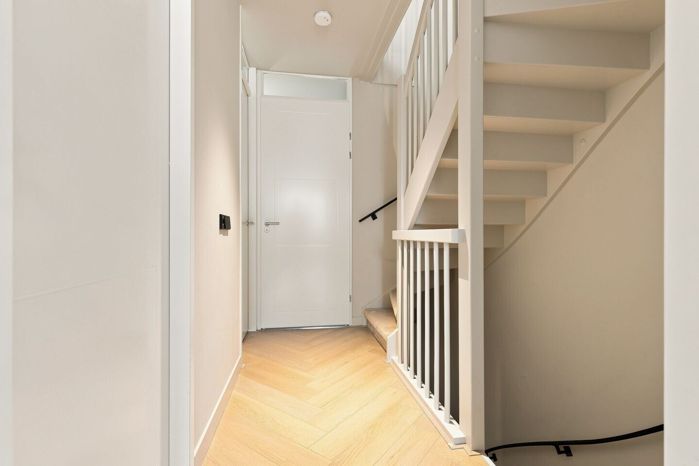 Hoekwoning te koop: Albert Huismanpad 160, Zaandam